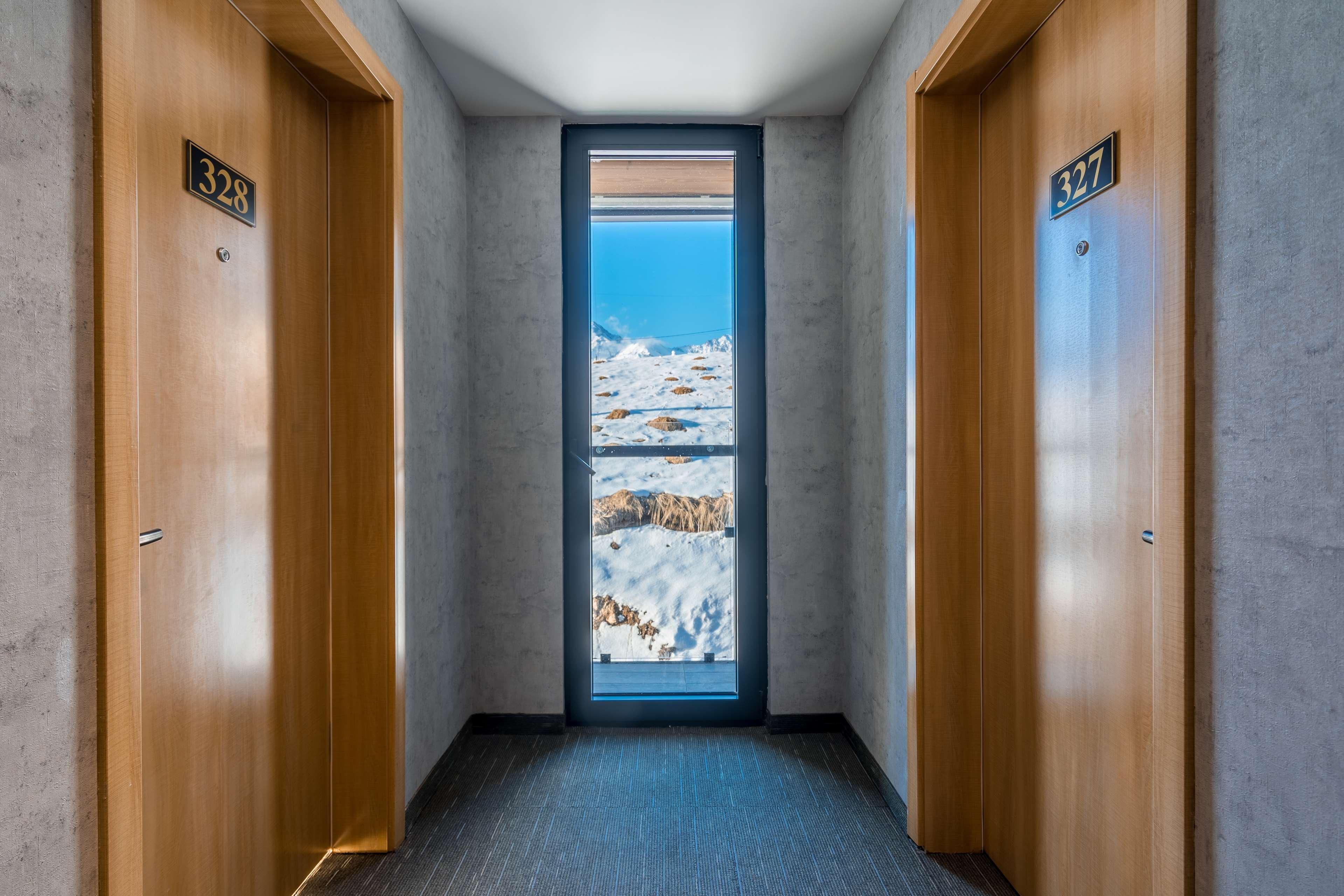 Best Western Gudauri Exterior photo